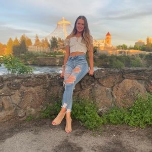 Meet your Posher, Madison